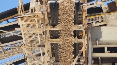 מפעל בטון למבנים טרומים 2.jpg