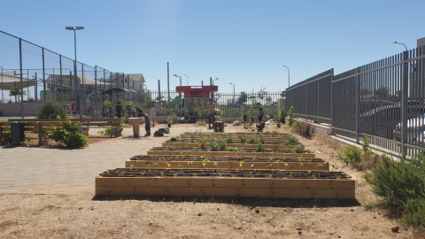 בתי ספר 88.jpg